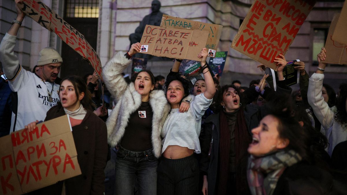Bulharskou vládu smetly týdny pouličních protestů proti korupci